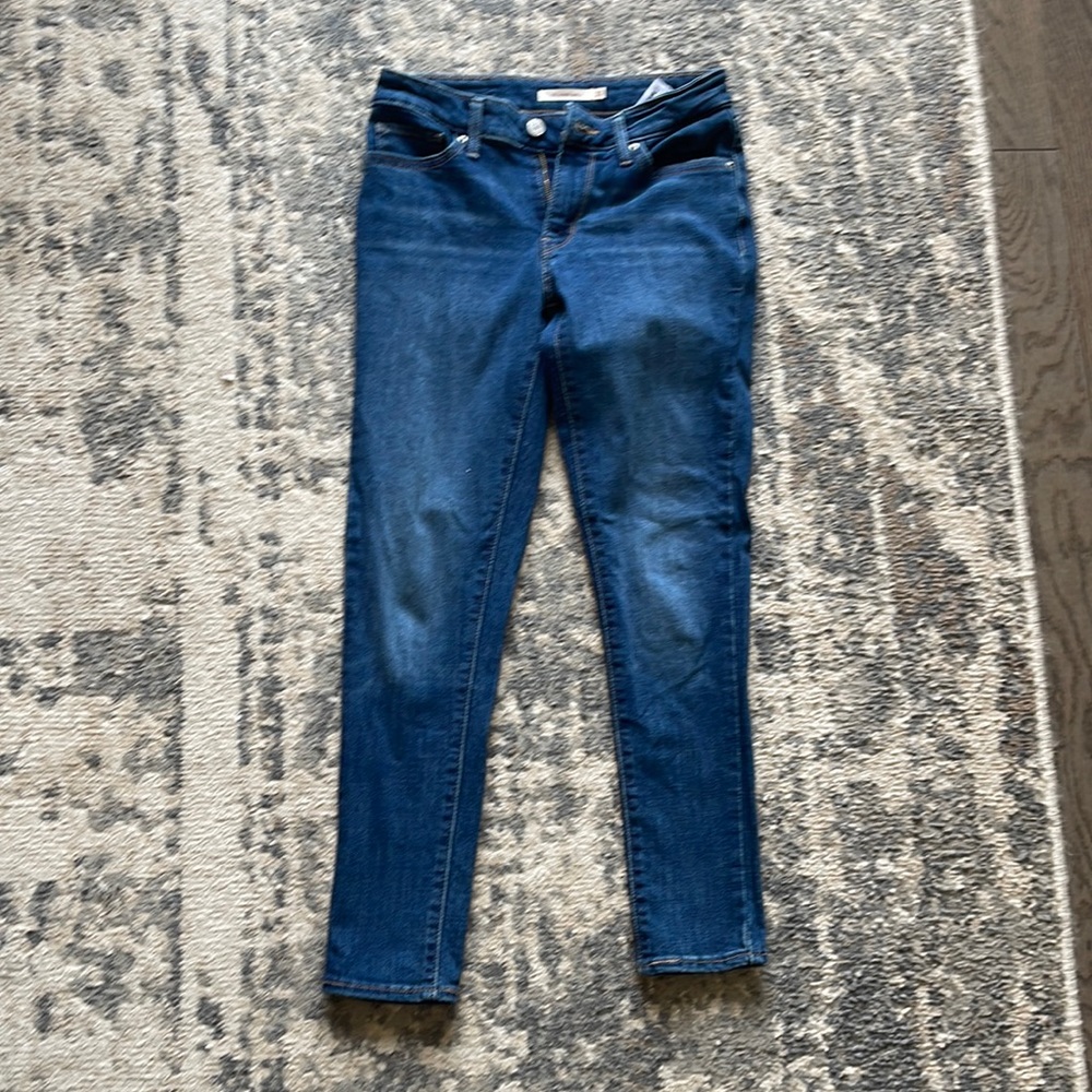 Levi skinny ankle jeans